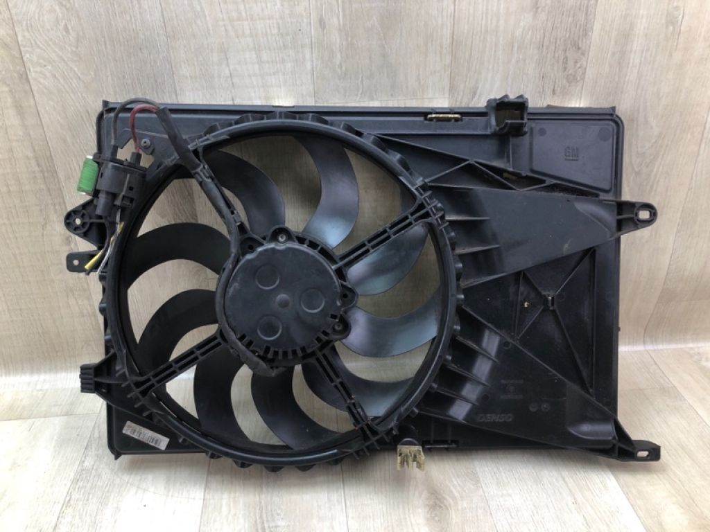 95352367 | Дифузор вентилятора основного радіатора CHEVROLET SONIC 11-16