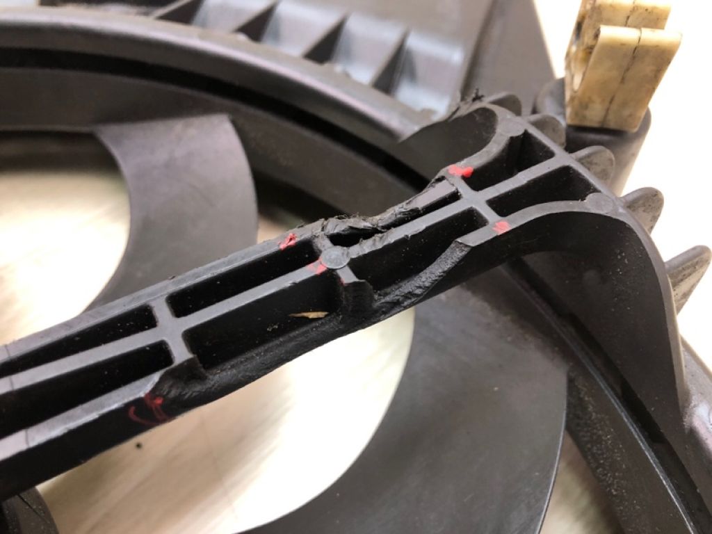 95352367 | Дифузор вентилятора основного радіатора CHEVROLET SONIC 11-16 - Фото 8