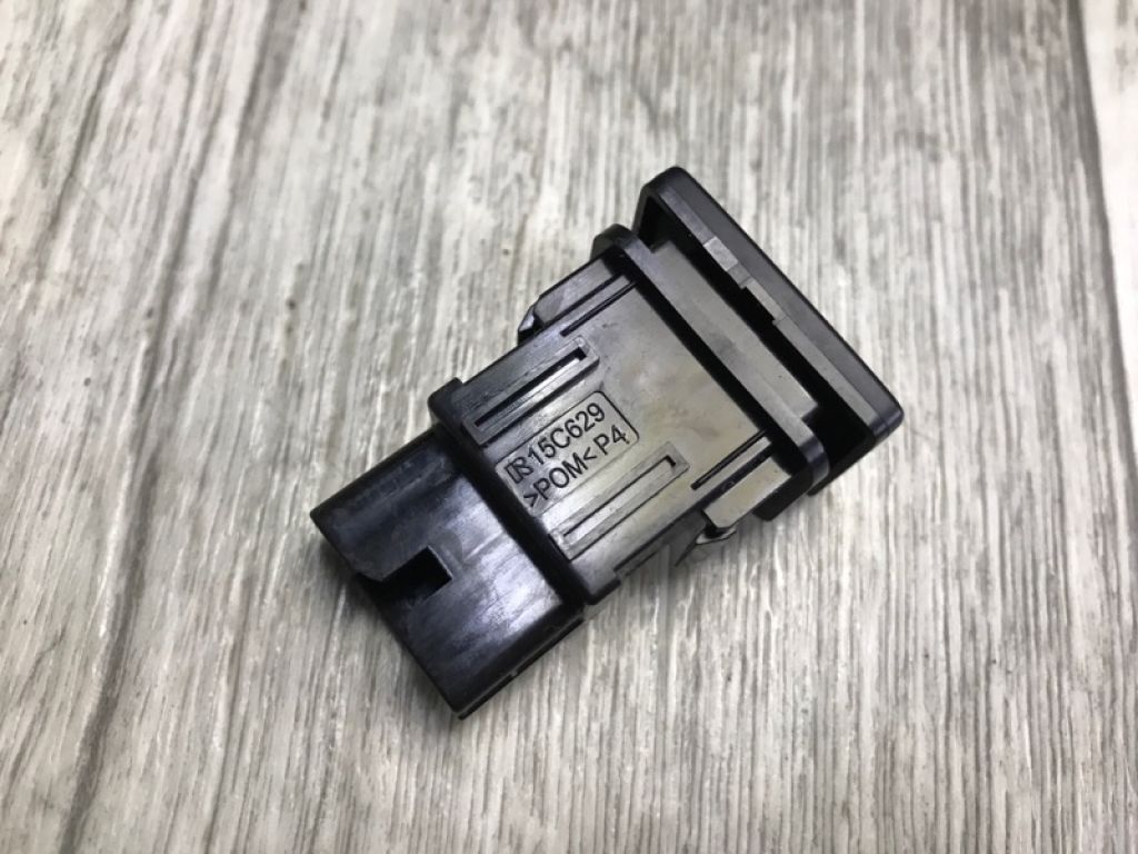 84988-0R070 | Кнопка курсовой устойчивости TOYOTA SIENNA 11-16 - Фото 4