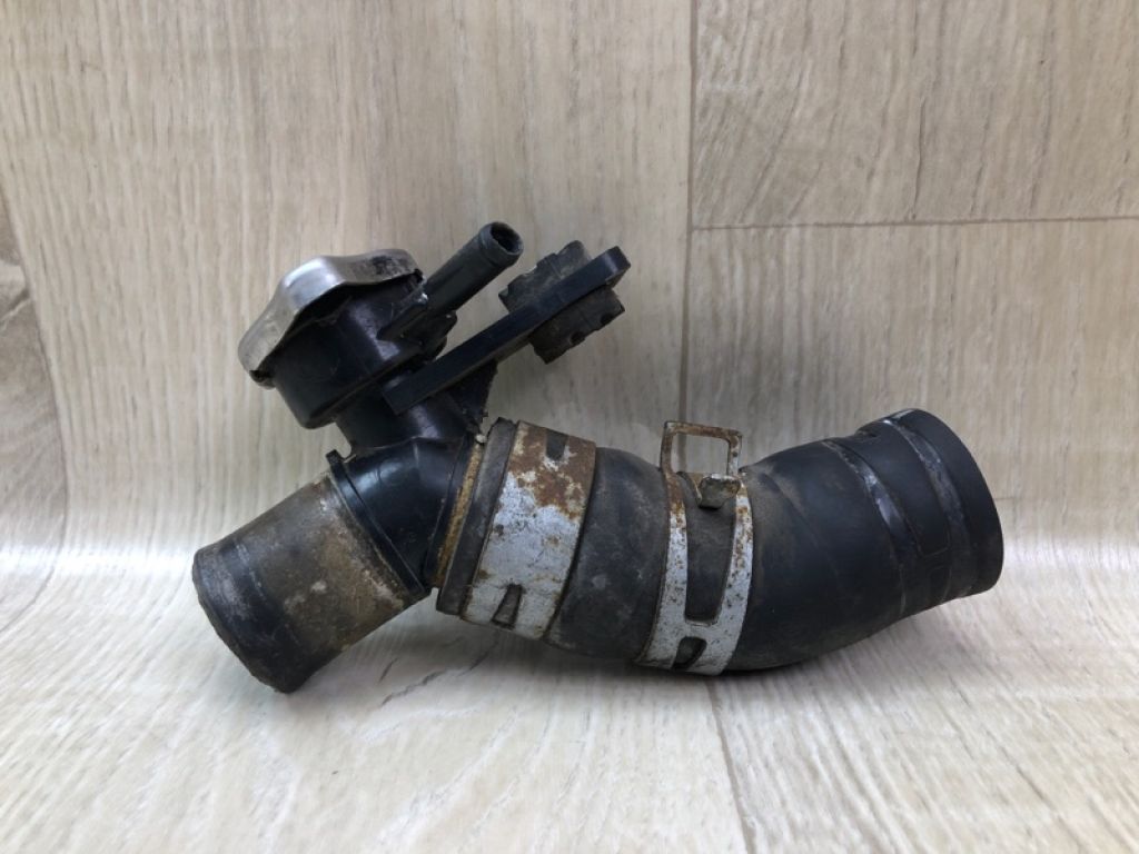 17910-65J00 | Горловина радіатора SUZUKI GRAND VITARA 05-15 - Фото 2