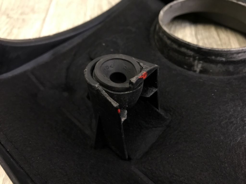 06J 103 925 BG | Накладка двигуна декоративна VOLKSWAGEN TIGUAN 08-17 - Фото 9