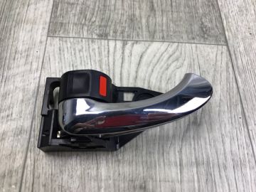 Ручка дверей внутрішня задн. лів. TOYOTA CAMRY 40 06-11