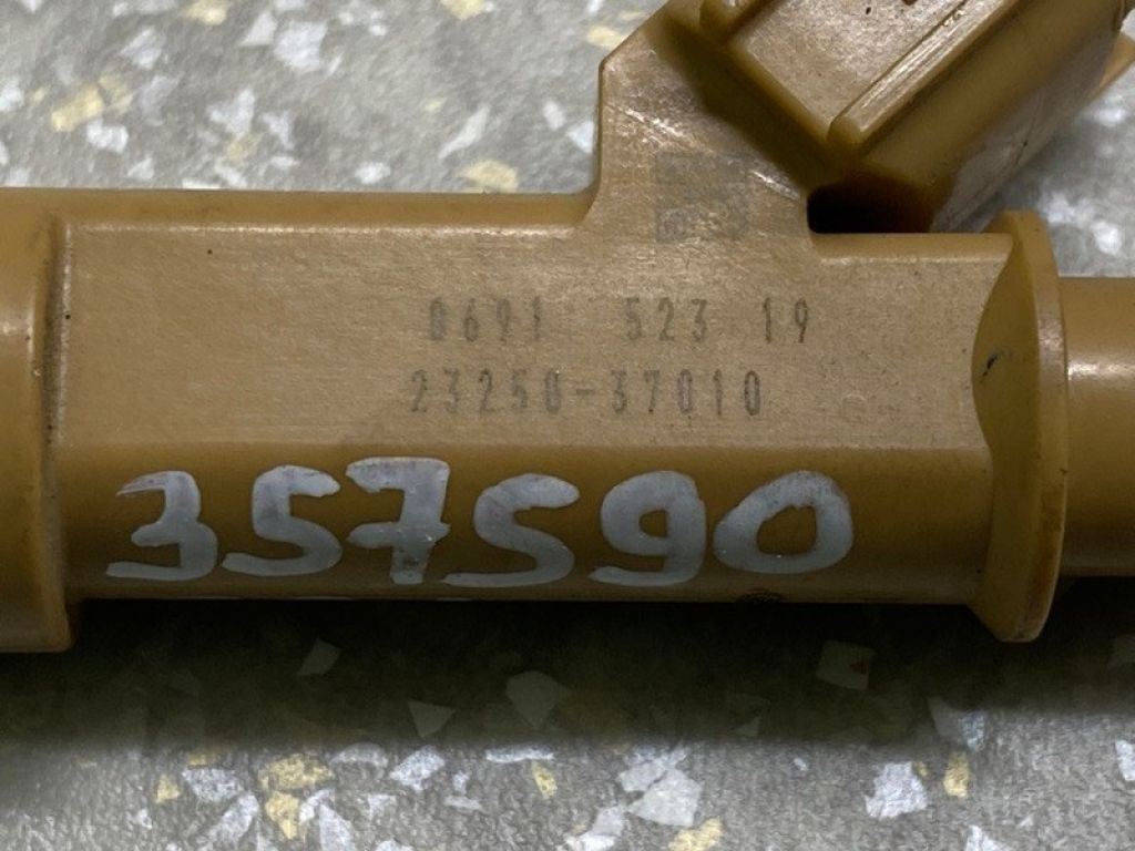 23209-39146 | Форсунка паливна TOYOTA PRIUS - 30 09-17 - Фото 4