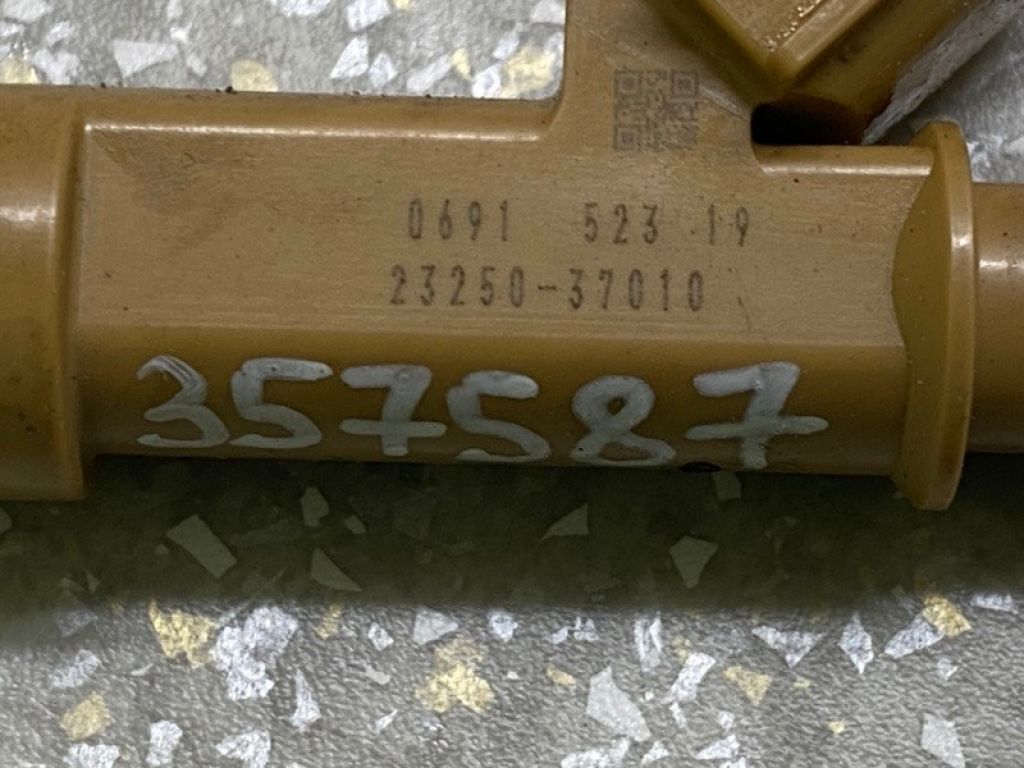 23209-39146 | Форсунка паливна TOYOTA PRIUS - 30 09-17 - Фото 5