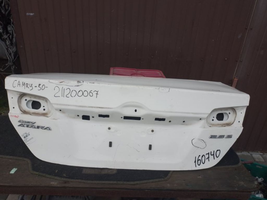 64401-06630 | Крышка багажника TOYOTA CAMRY 50 12-15