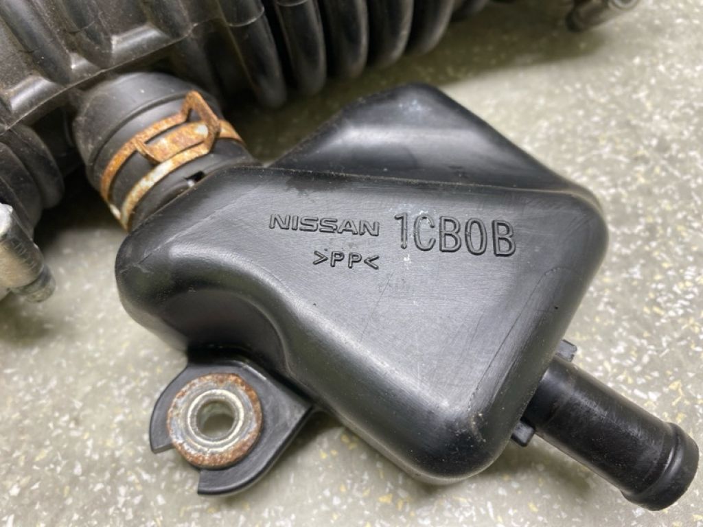 16576-1CB0A | патрубок повітряного фільтра прав. INFINITI FX/QX70 S51 08-17 - Фото 3