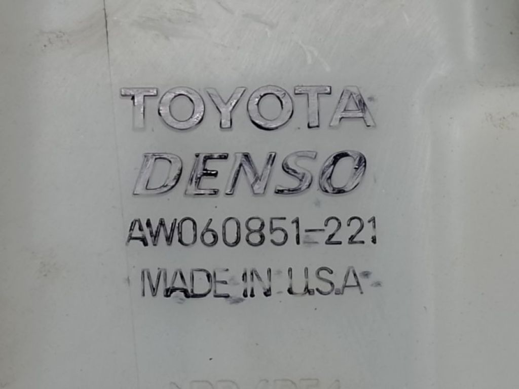 85315-06140 | Бачок омивача TOYOTA CAMRY 40 06-11 - Фото 6
