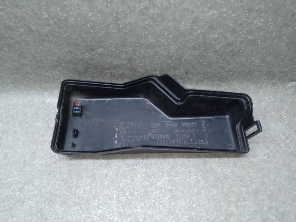 82662-06090 | Кришка блоку запобіжників TOYOTA CAMRY 40 06-11 - Фото 2