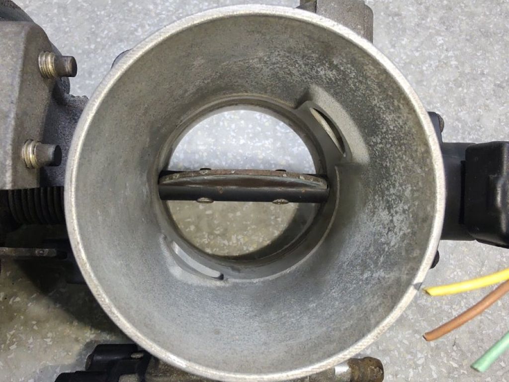 22210-0D110 | Дросельна заслінка TOYOTA COROLLA 120 00-07 - Фото 7