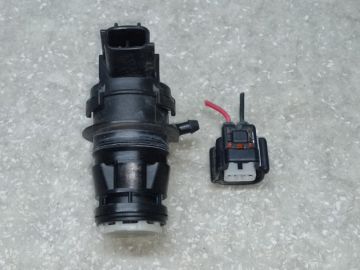 Насос омивача скла передн. TOYOTA CAMRY 40 06-11