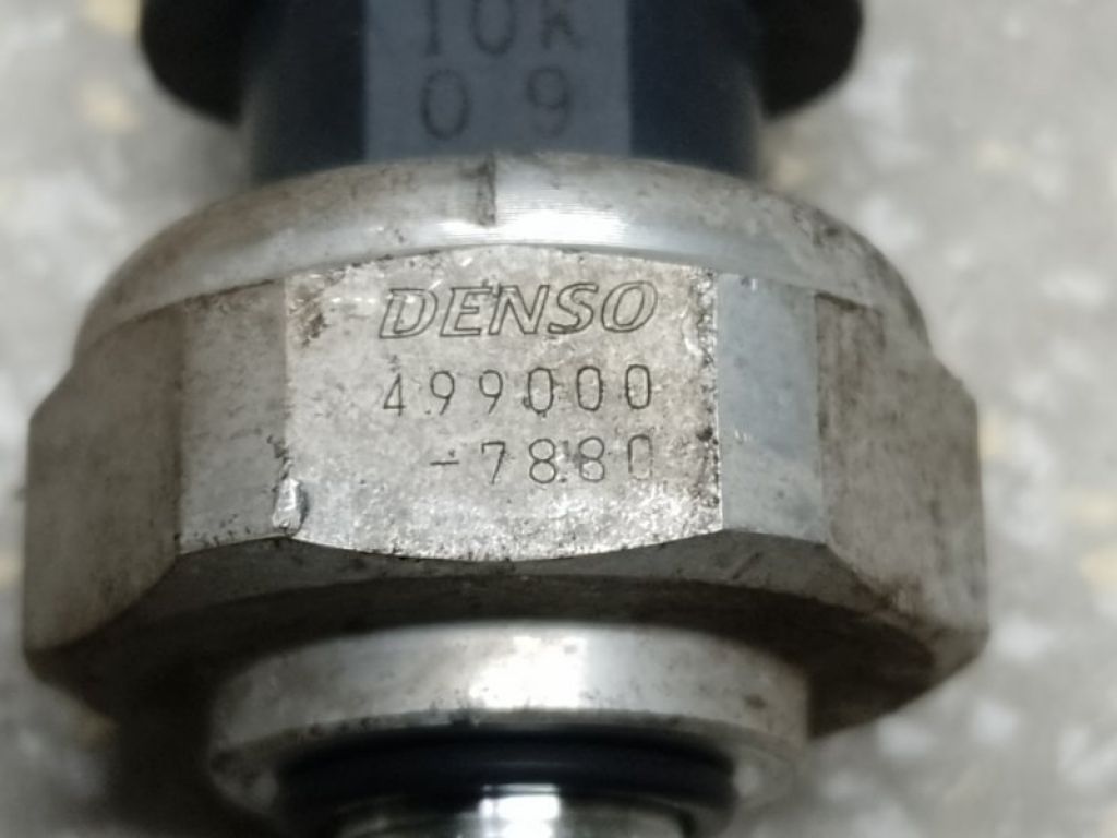 88719-33020 | Датчик тиску кондиціонера TOYOTA CAMRY 40 06-11 - Фото 3