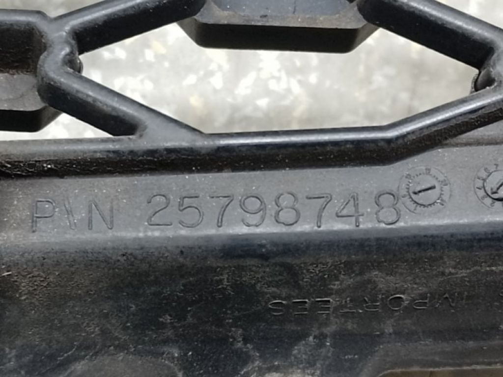 25798747 | Решітка переднього бампера CHEVROLET EQUINOX 09-17 - Фото 4