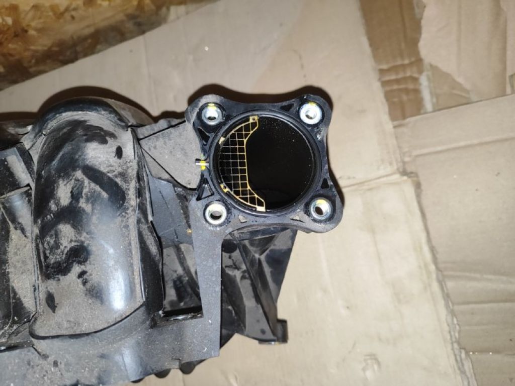 17120-28140 | Колектор впускний LEXUS HS250H (ANF10) 09-12 - Фото 4