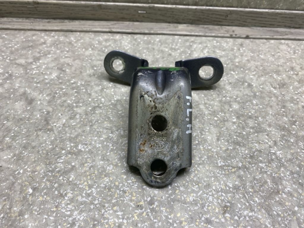 79310-2E000 | Петля двери нижняя передн. лев. HYUNDAI TUCSON TL 15-20