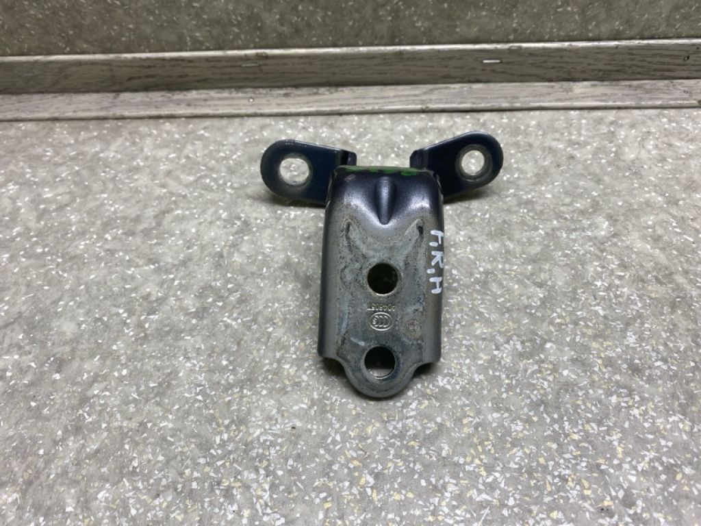 79320-2E000 | Петля двері нижня передн. прав. HYUNDAI TUCSON TL 15-20