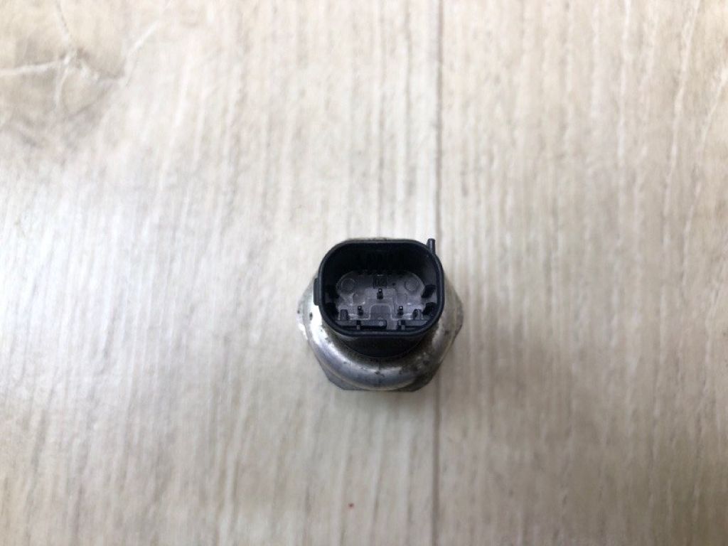 A 211 000 02 83 | Датчик давления кондиционера MERCEDES C-CLASS A205 16-21 - Фото 3