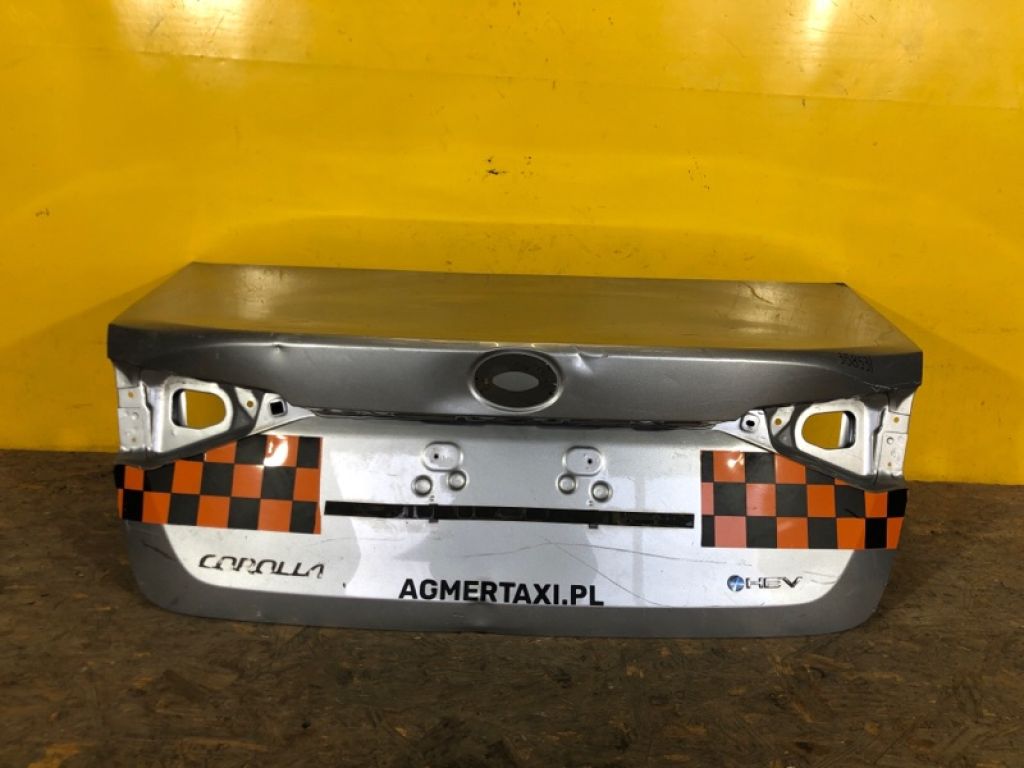 64401-02F20 | Кришка багажника TOYOTA COROLLA 18-