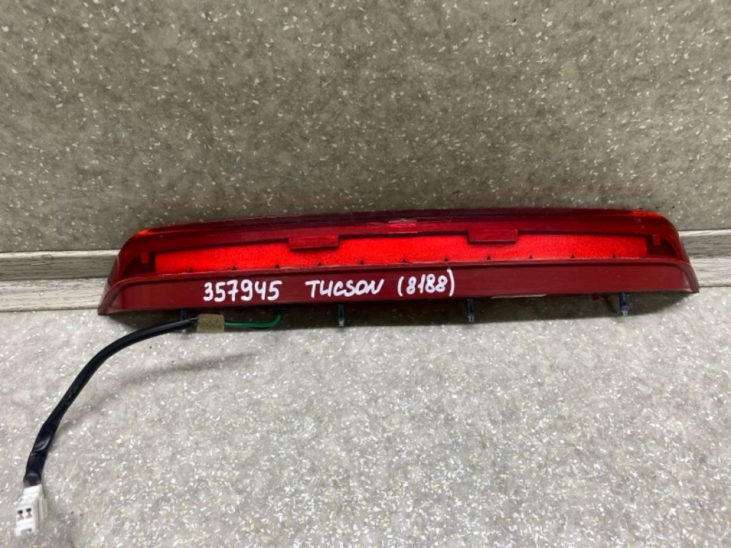 92700-D3000 | Стоп сигнал HYUNDAI TUCSON TL 15-20 - Фото 2