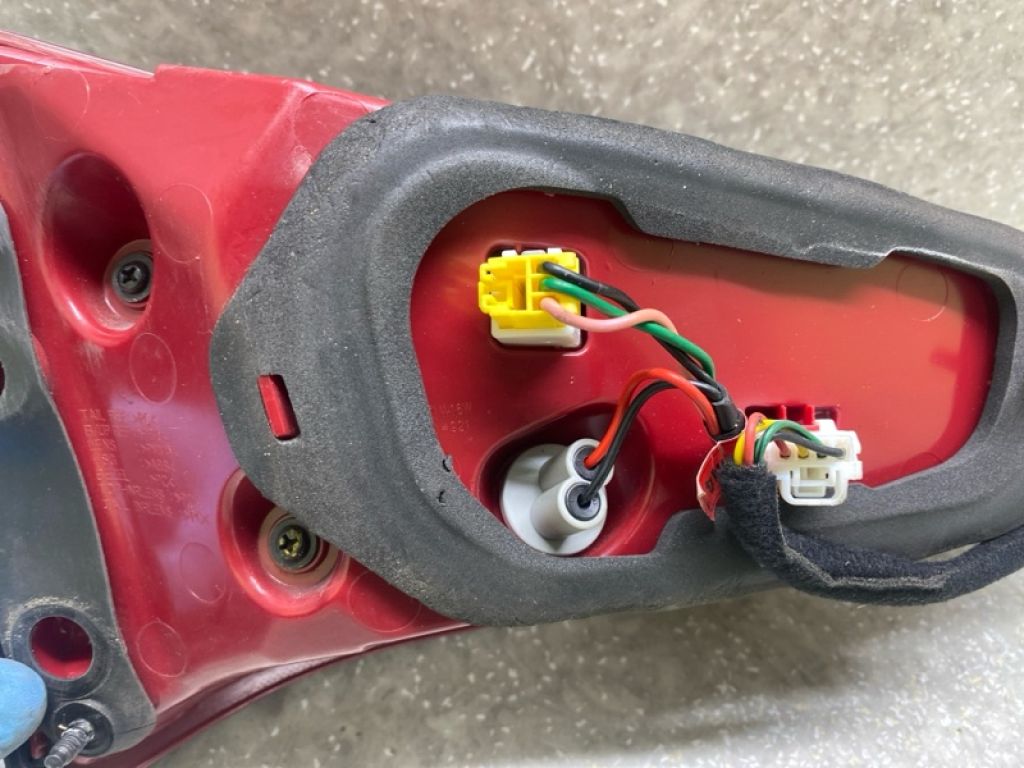 92404-D3130 | Фонарь внутренний прав. HYUNDAI TUCSON TL 15-20 - Фото 5