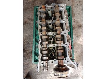 Головка блоку циліндрів прав. LEXUS LX570 07-15