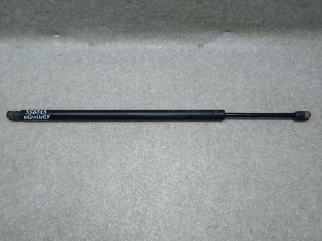 84131448 | Амортизатор крышки багажника прав. CHEVROLET EQUINOX 09-17
