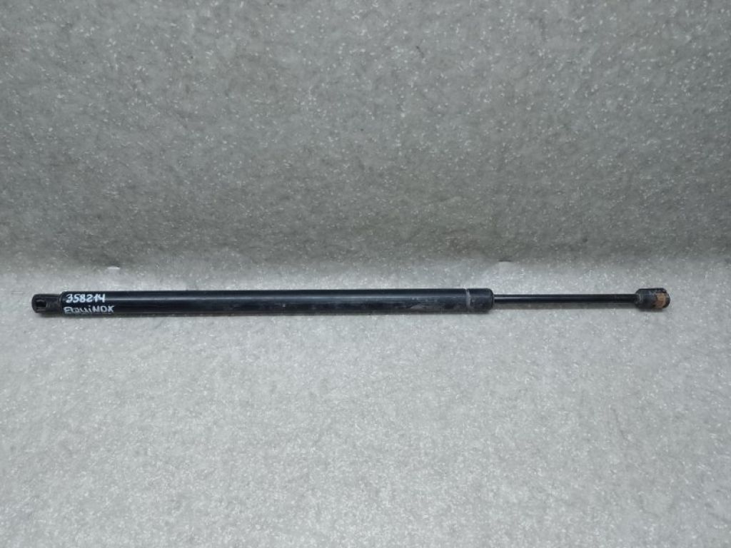 84131447 | Амортизатор крышки багажника лев. CHEVROLET EQUINOX 09-17