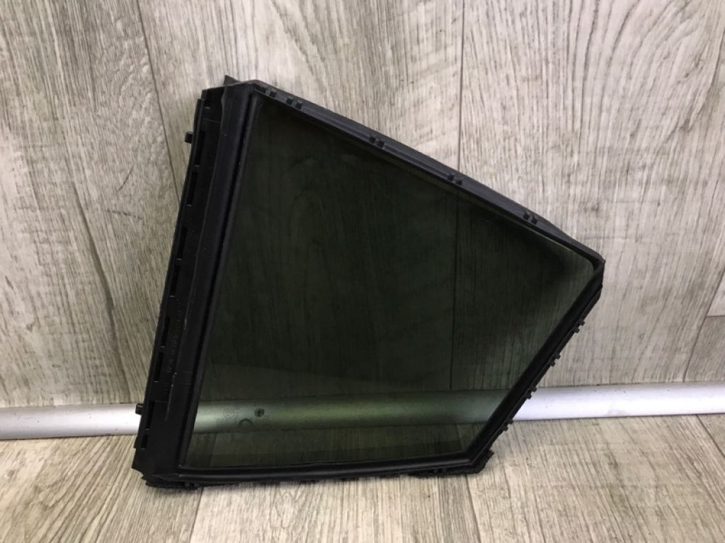 6812347030 | Скло дверей глухе задн. прав. TOYOTA PRIUS 16- - Фото 2