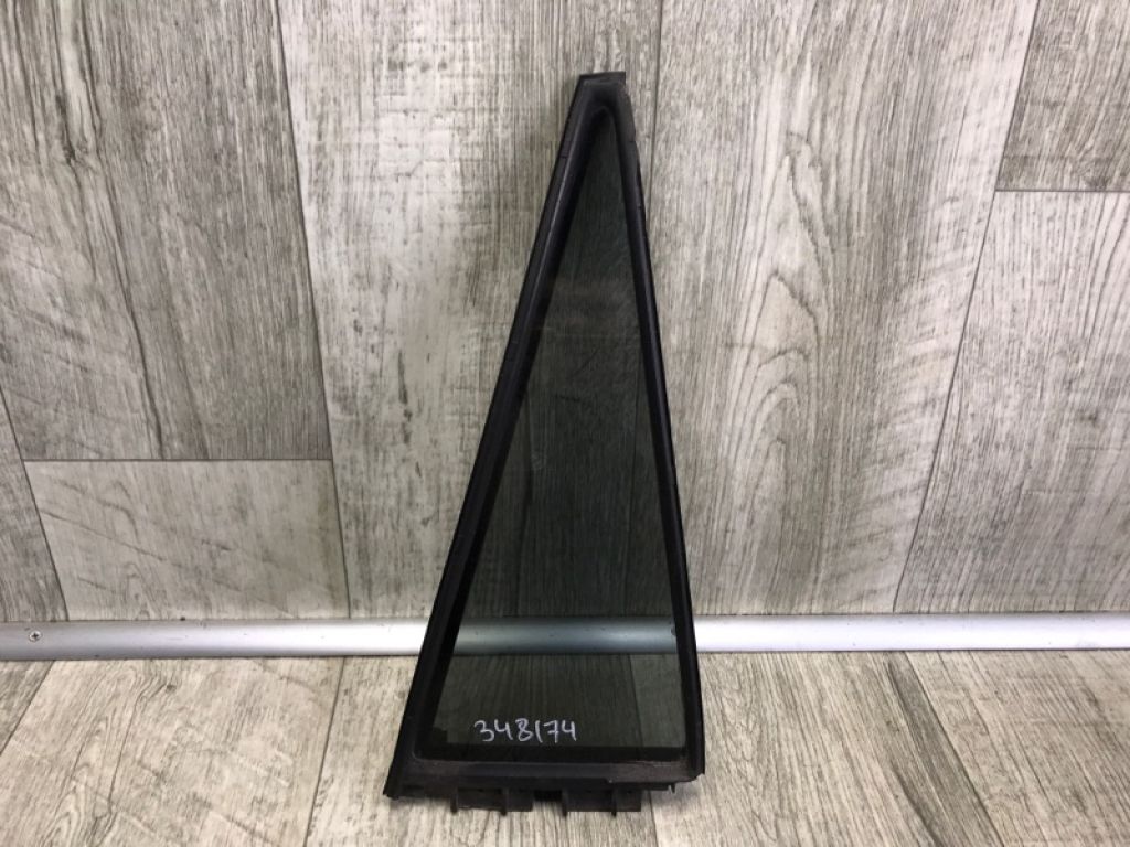 6812342100 | Скло дверей глухе задн. прав. TOYOTA RAV4 05-12