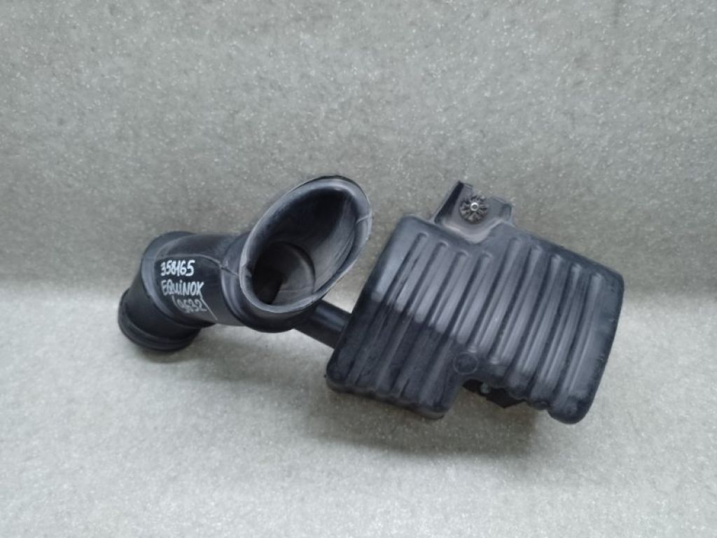 20901296 | Резонатор повітряного фільтра CHEVROLET EQUINOX 09-17 - Фото 2