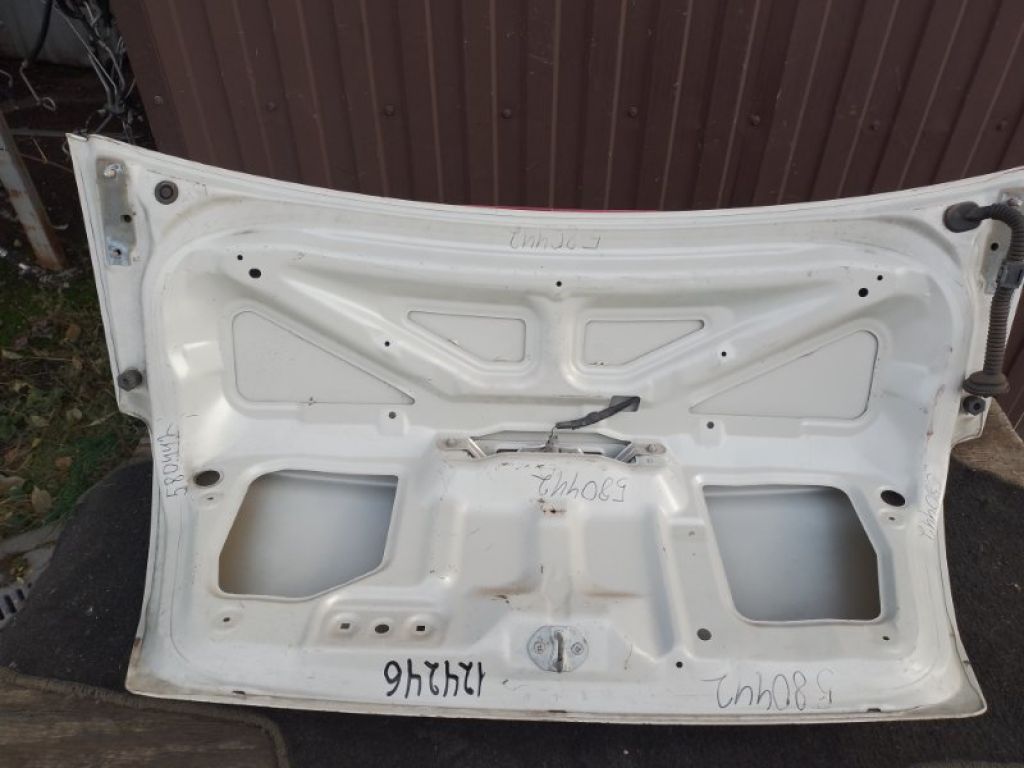 MN150296 | Кришка багажника MITSUBISHI GALANT 03-12 - Фото 2