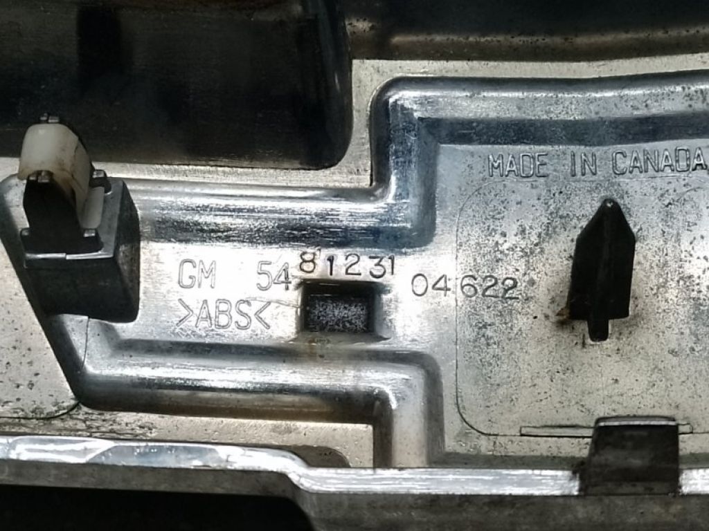 19120528 | Накладка (молдинг) решетки радиатора CHEVROLET EQUINOX 04-09 - Фото 4