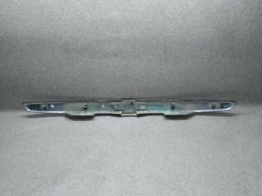 05490789 | Панель подсветки номера CHEVROLET EQUINOX 04-09 - Фото 4