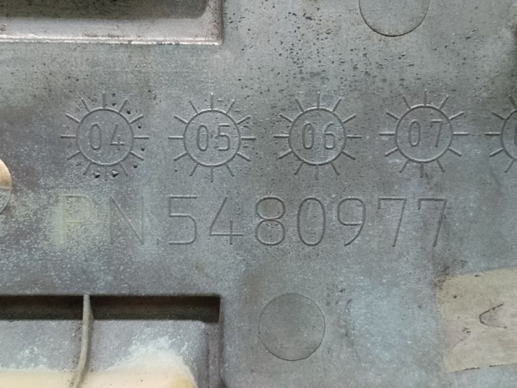 05490789 | Панель подсветки номера CHEVROLET EQUINOX 04-09 - Фото 5