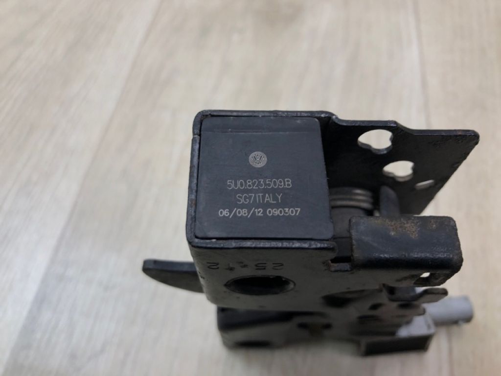 5U0823509B | Замок капоту VOLKSWAGEN JETTA USA 10-17 - Фото 6