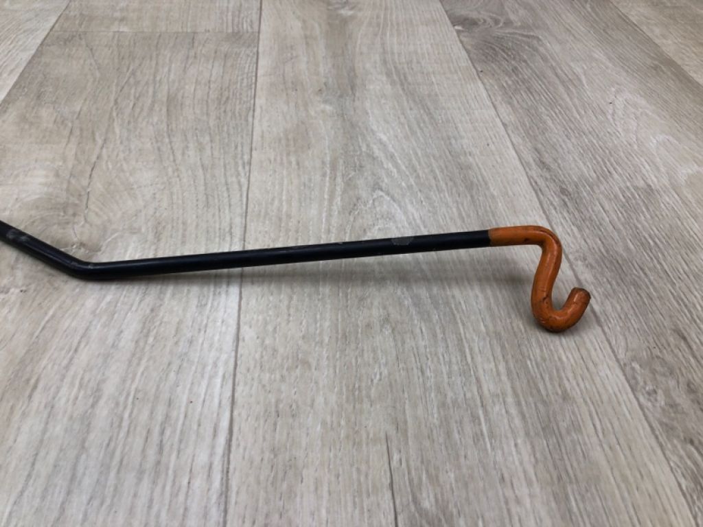 5C6 823 361 D | упор капота VOLKSWAGEN JETTA USA 10-17 - Фото 3