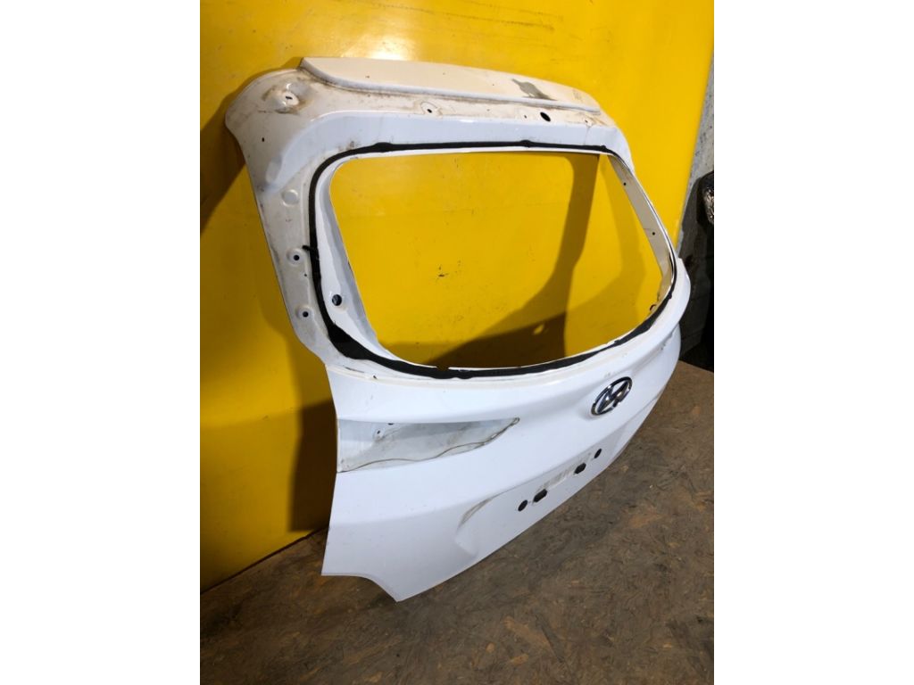 73700 J9030 | Кришка багажника HYUNDAI KONA OS 17-23 - Фото 4