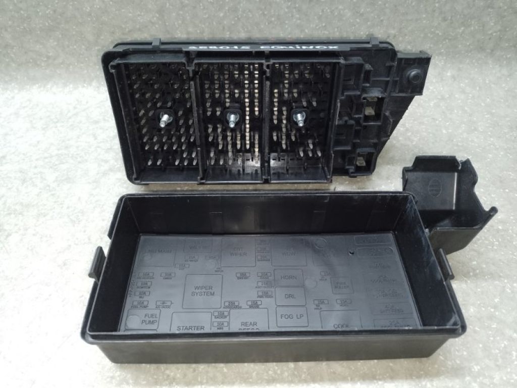 15787553 | Блок предохранителей моторный отсек CHEVROLET EQUINOX 04-09 - Фото 3