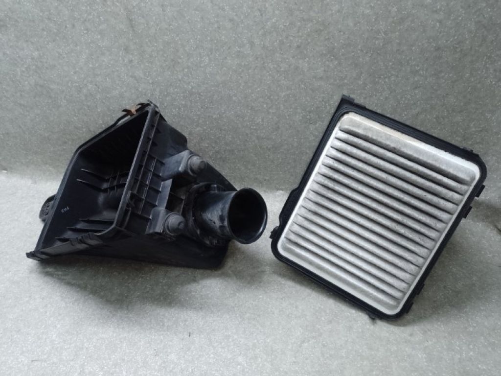 15816347 | Корпус повітряного фільтра CHEVROLET EQUINOX 04-09 - Фото 2