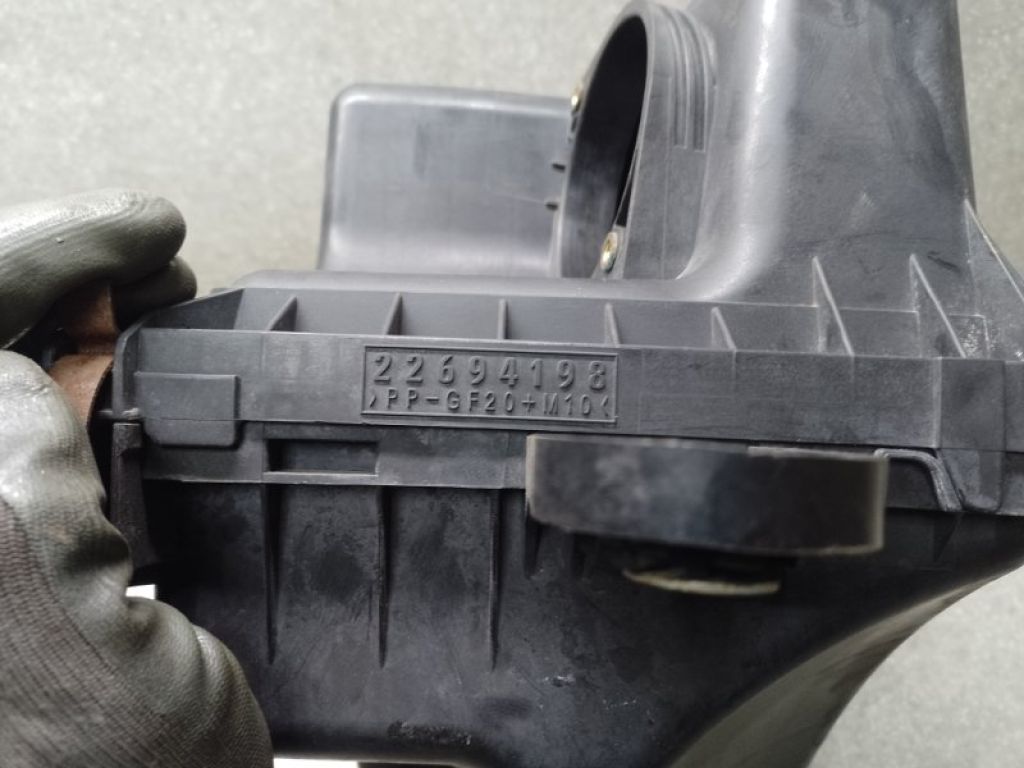 15816347 | Корпус повітряного фільтра CHEVROLET EQUINOX 04-09 - Фото 7