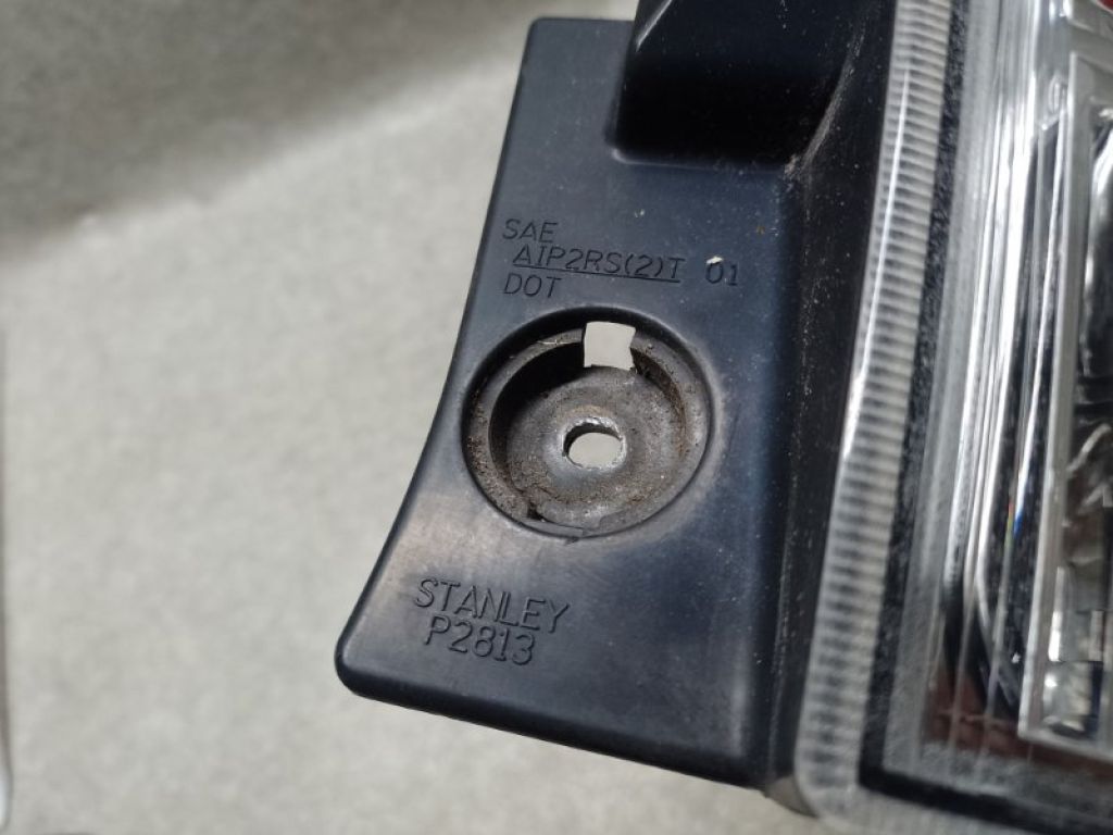 05490027 | Фонарь наружный прав. CHEVROLET EQUINOX 04-09 - Фото 4