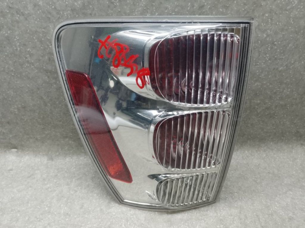 05490028 | Фонарь наружный лев. CHEVROLET EQUINOX 04-09