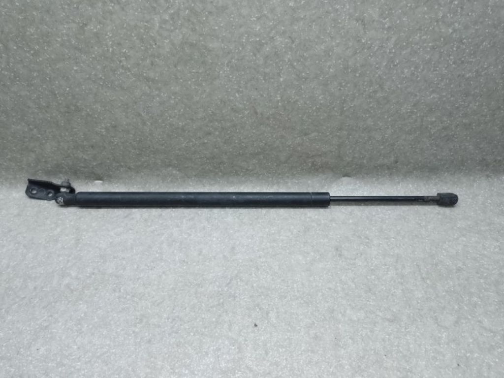 05480869 | Амортизатор крышки багажника лев. CHEVROLET EQUINOX 04-09