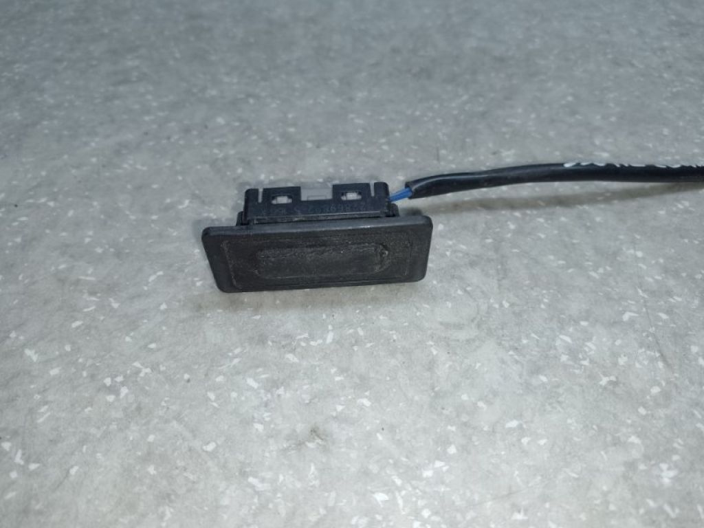 22869802 | Кнопка открывания багажника наружная CHEVROLET EQUINOX 09-17 - Фото 2