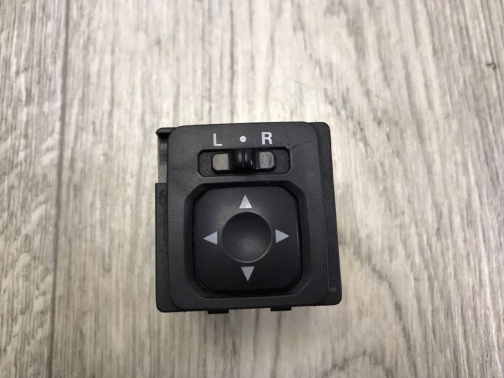 MR417977 | Блок керування дзеркалами MITSUBISHI GALANT 03-12