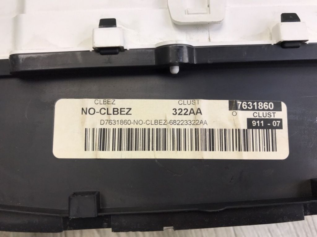 68223322AA | Панель приладів JEEP COMPASS 06-16 - Фото 9