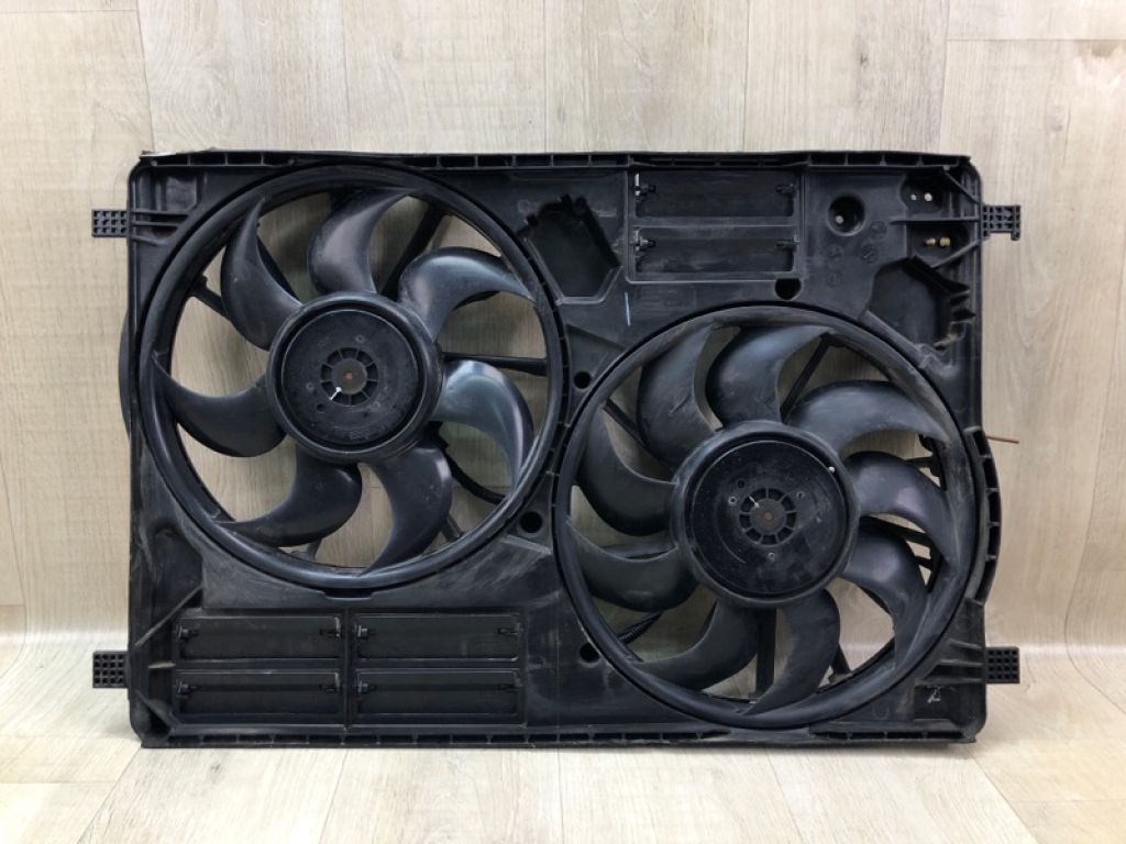 EJ7Z-8C607-E | Диффузор вентилятора основного радиатора FORD ESCAPE 12-19