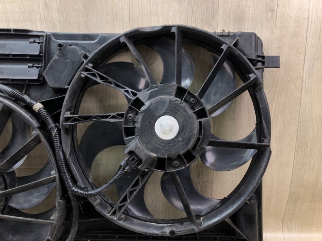 EJ7Z-8C607-E | Диффузор вентилятора основного радиатора FORD ESCAPE 12-19 - Фото 4