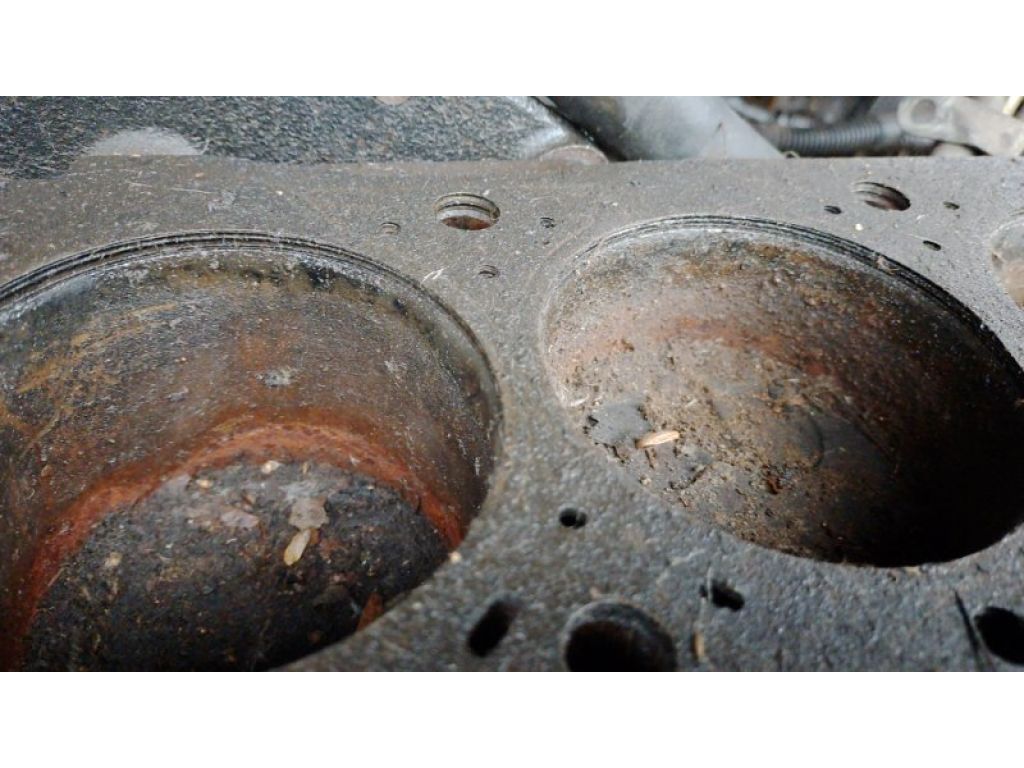 Блок двигателя MAZDA E2200 E-SERIES 86-04 - Фото 7