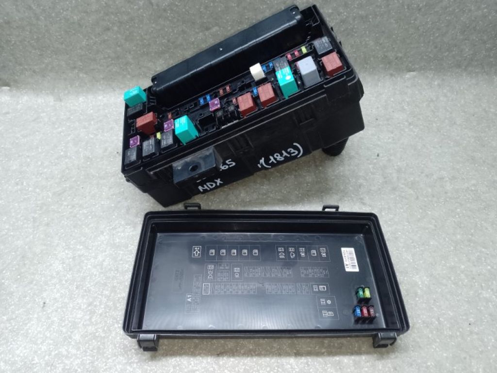 32100-TZ6-A31 | Блок запобіжників моторний відсік ACURA MDX (YD3) 13-21