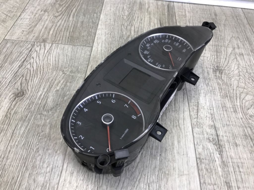 5C6 920 952 B | Панель приладів VOLKSWAGEN JETTA USA 10-17 - Фото 2